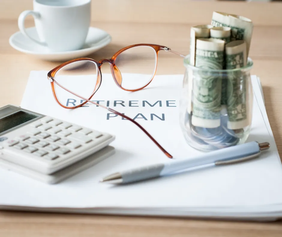 Retirement plan paperwork for federal employees